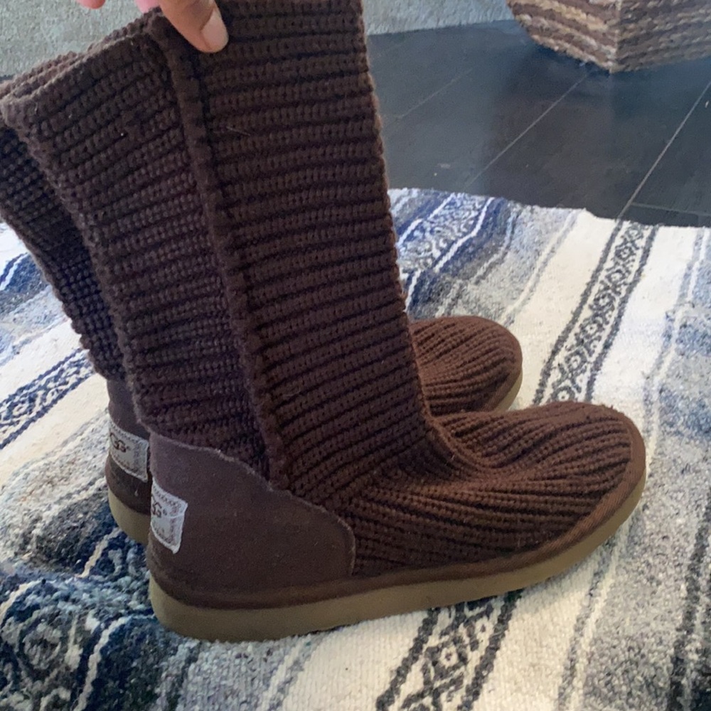 UGG Brown Knit Boots Sz 8